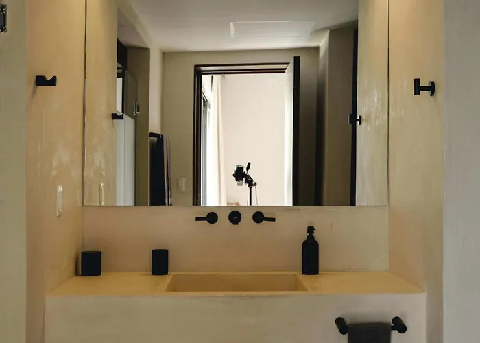 Beachfront 3br With Private Rooftop And Lounge Pool, Tankah Bay Tulum
