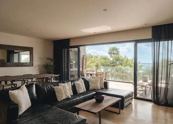 Beachfront 3br With Private Rooftop And Lounge Pool, Tankah Bay *